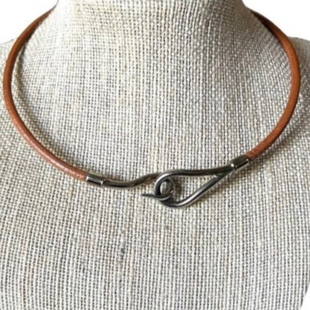 Hermés Double Tour Bracelet Natural Leather and Silver - Picture 8 of 9